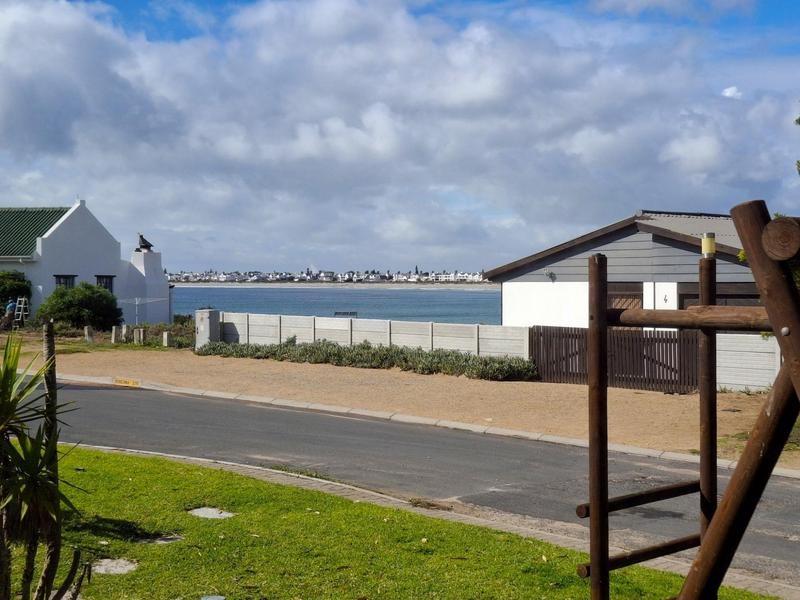 4 Bedroom Property for Sale in Britannia Bay Western Cape